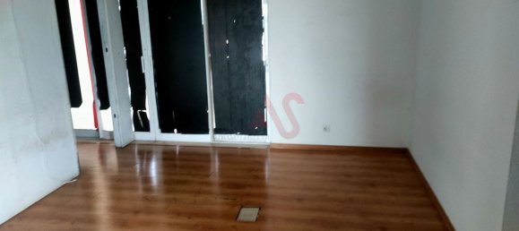 Коммерческая недвижимость 261м² в Феррейраш, Португалия № 10043 24