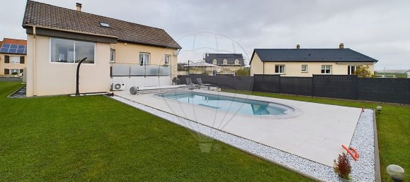 3 bedrooms House in Tressange, France No. 160356 16
