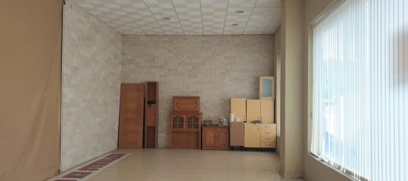 90m² Commercial property in Torrevieja, Spain No. 103290 8