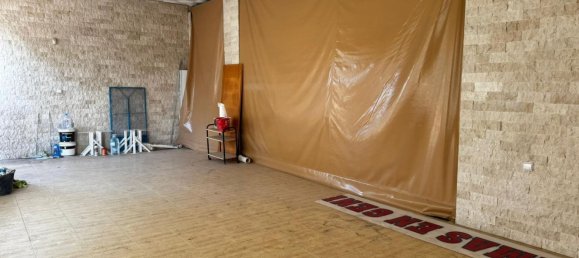 90m² Commercial property in Torrevieja, Spain No. 103290 4