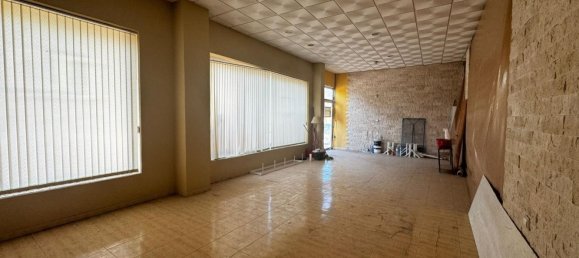 90m² Commercial property in Torrevieja, Spain No. 103290 2