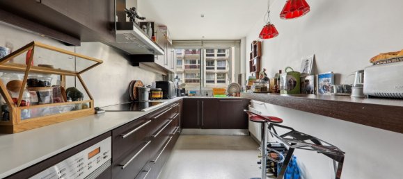 Квартира с 3 спальнями в Париж, Франция № 110327 9