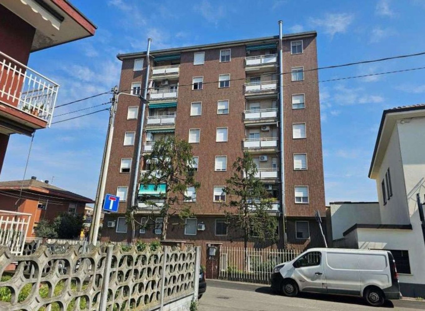 2 bedrooms Apartment in Limbiate, Italy No. 361202