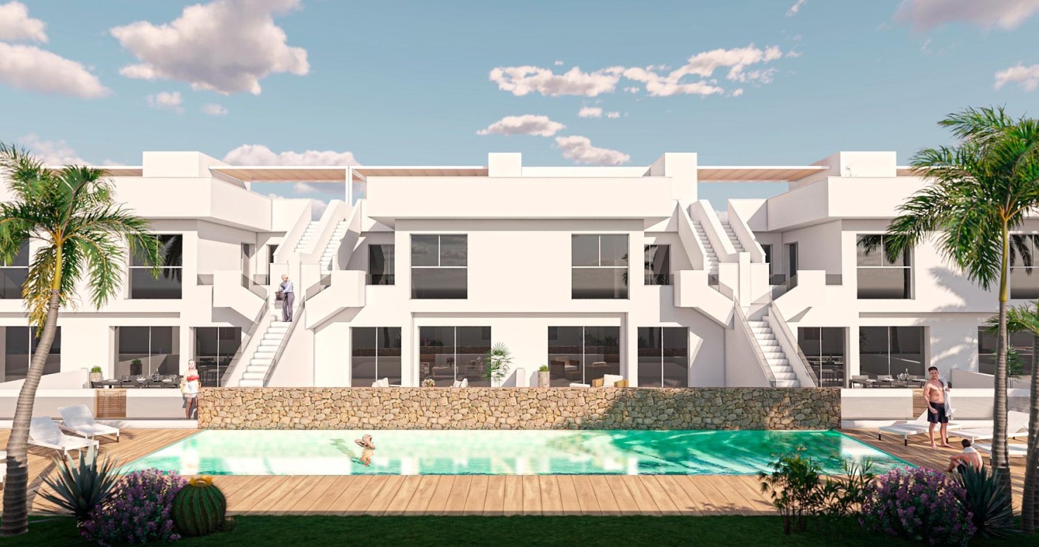 3 bedrooms Bungalow in Pilar de la Horadada, Spain No. 16584