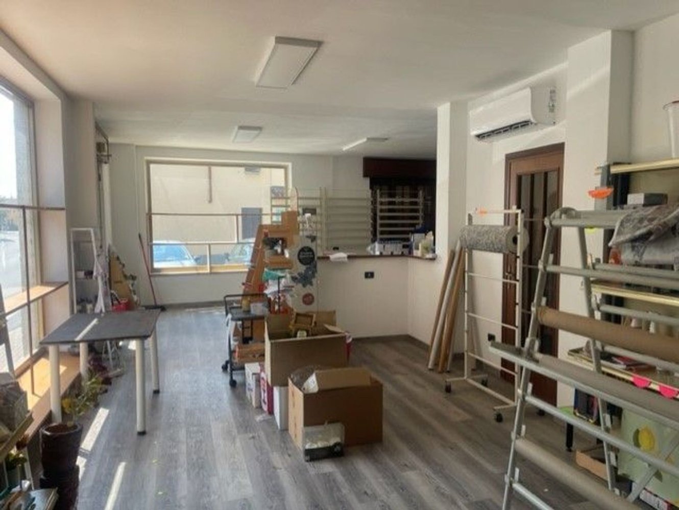 3-salle Propriété commerciale à Orio Litta, Italy No. 76573