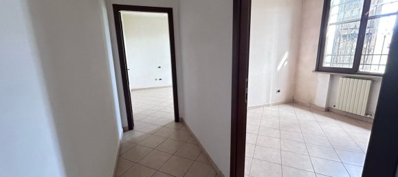 4-salle Appartement à Boretto, Italy No. 101642 6