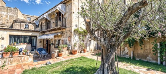 3 bedrooms Villa in Enna, Italy No. 49963 2