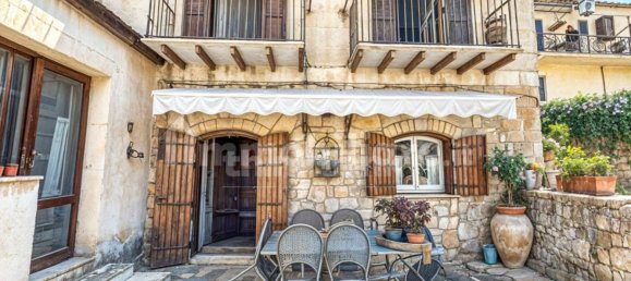 3 bedrooms Villa in Enna, Italy No. 49963 4