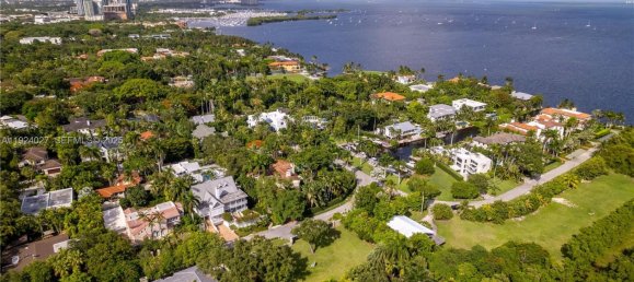 hotel en venta en Miami, Miami-Dade, Florida, USA № 614797 2