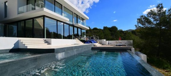 7 bedrooms Villa in Can Furnet, Spain No. 92692 2