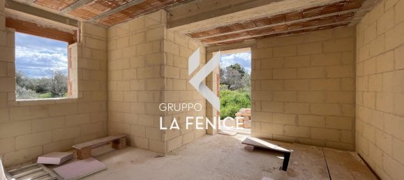 Casa de 3 habitaciónes en Locorotondo, Italy No. 24384 41