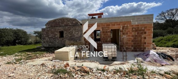 Casa de 3 habitaciónes en Locorotondo, Italy No. 24384 32