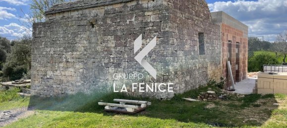 Casa de 3 habitaciónes en Locorotondo, Italy No. 24384 28