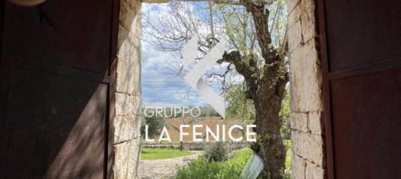 Casa de 3 habitaciónes en Locorotondo, Italy No. 24384 49