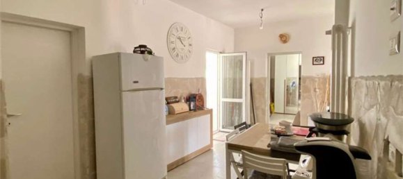 Casa de 9 habitaciónes en Squinzano, Italy No. 309061 41