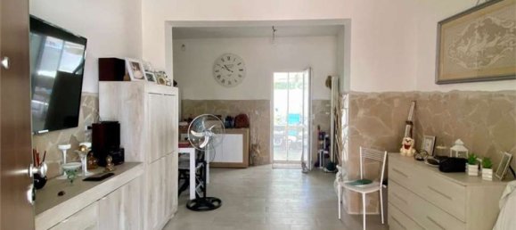 Casa de 9 habitaciónes en Squinzano, Italy No. 309061 5