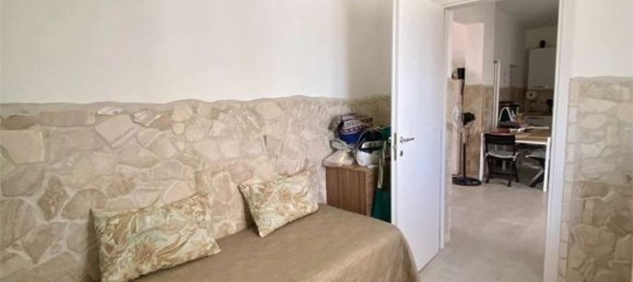 Casa de 9 habitaciónes en Squinzano, Italy No. 309061 16