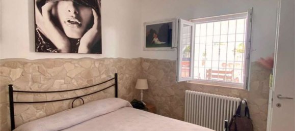 Casa de 9 habitaciónes en Squinzano, Italy No. 309061 11