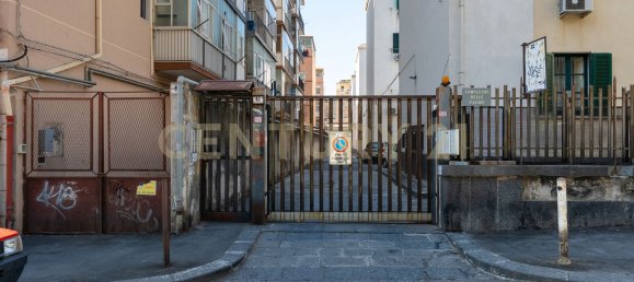 3 bedrooms Apartment in Catania, Italy No. 340743 3