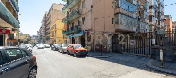 3 bedrooms Apartment in Catania, Italy No. 340743 9