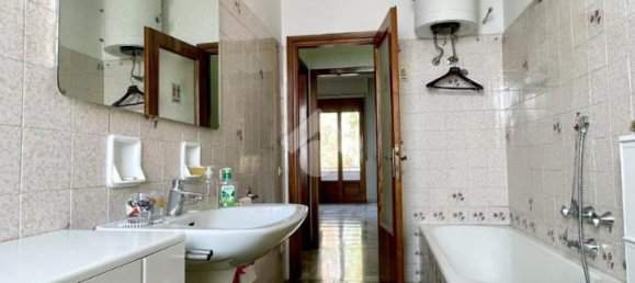 5غرفة شقة في Borgo San Lorenzo, Italy رقم 164933 22