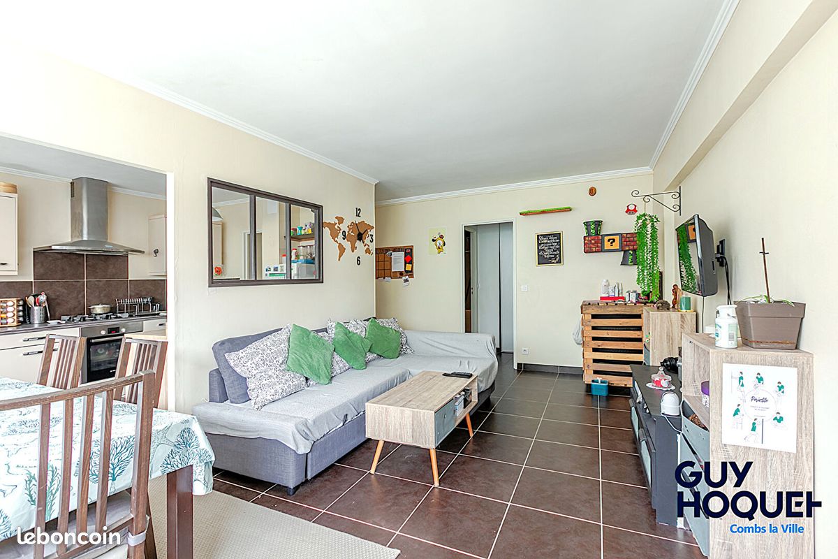 Apartamento T2 em Combs-la-Ville, France N.º 334182