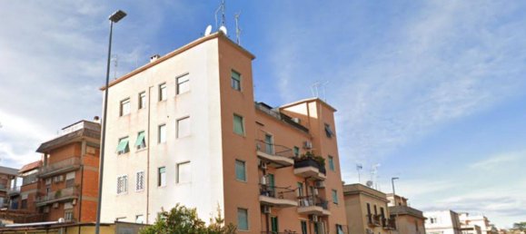 2 bedrooms Building in Casoria, Italy No. 329009 3