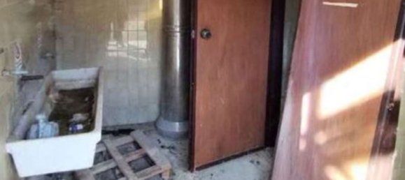 789m² Warehouse in Fagnano Olona, Italy No. 265089 10