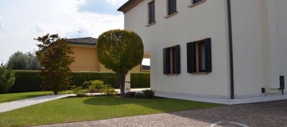 9 rooms Villa in Quinto di Treviso, Italy No. 99793 4