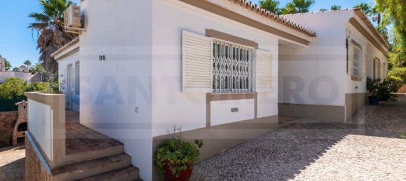 Casa de 4 dormitorios en Guia, Portugal No. 145419 22