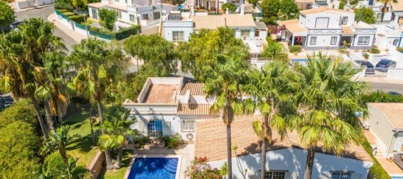 Casa de 4 dormitorios en Guia, Portugal No. 145419 28