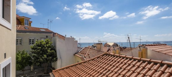 250m² Building in Lisbon, Portugal No. 117052 7