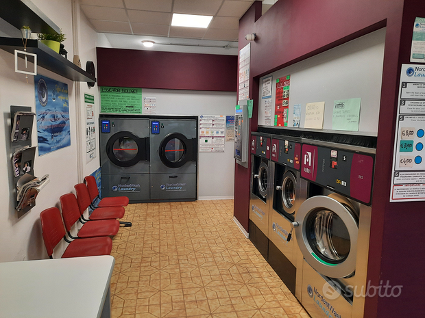 1 room Commercial property in Cesena, Italy No. 281519