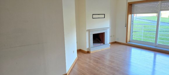 Квартира с 3 спальнями в Вила Нова ди Гая, Португалия № 35389 11