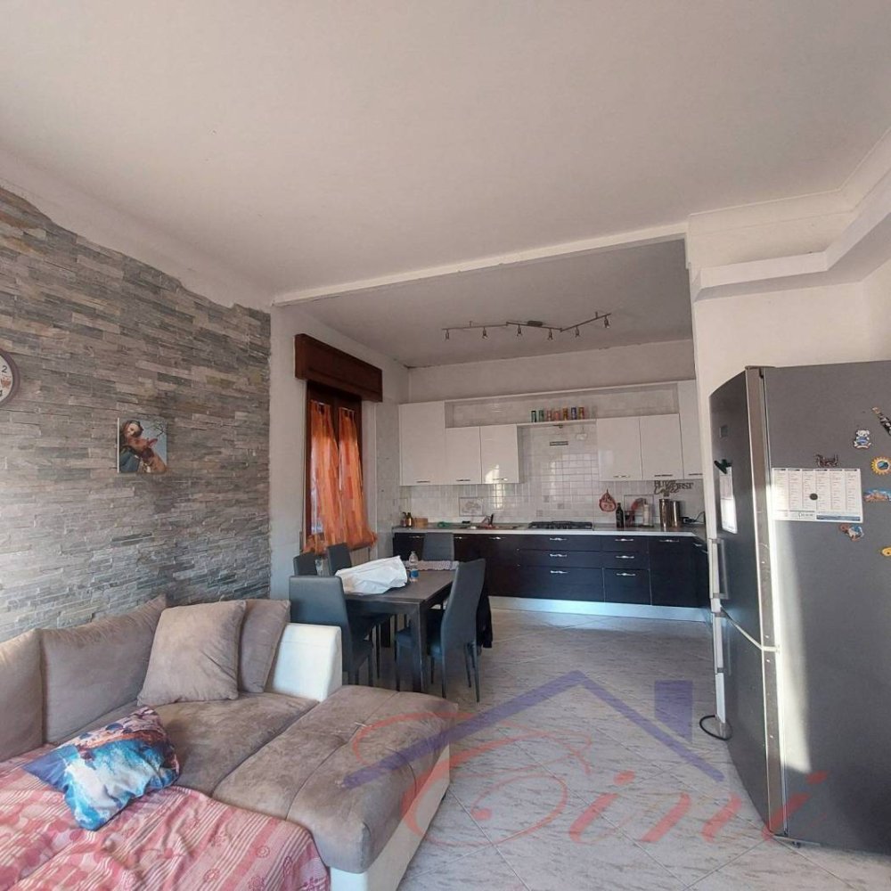 2 Schlafzimmer Haus in Monte Marenzo, Italy, Nr. 344073