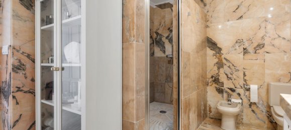 Apartamento de 3 dormitorios en Marbella, Spain No. 177842 19