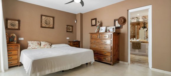 Apartamento de 3 dormitorios en Marbella, Spain No. 177842 17