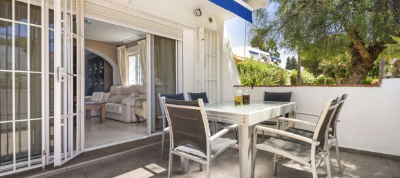 Apartamento de 3 dormitorios en Marbella, Spain No. 177842 4
