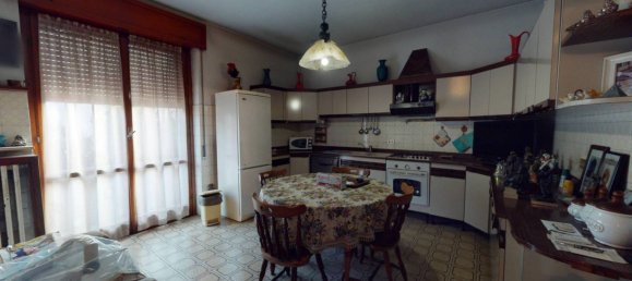 4 bedrooms Villa in Cinisello Balsamo, Italy No. 17552 16