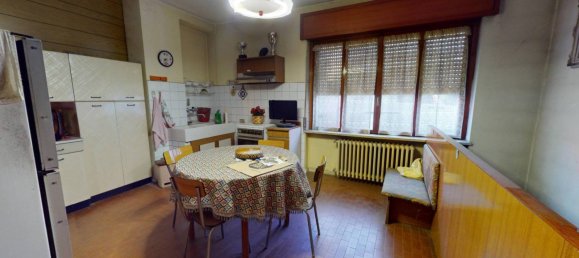 4 bedrooms Villa in Cinisello Balsamo, Italy No. 17552 7
