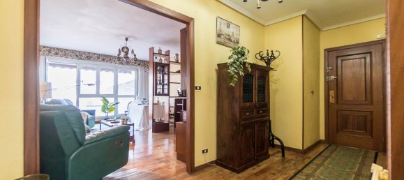 4 bedrooms Apartment in Laredo, Spain No. 133882 3