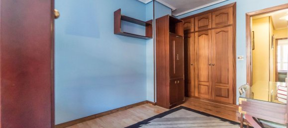 4 bedrooms Apartment in Laredo, Spain No. 133882 16