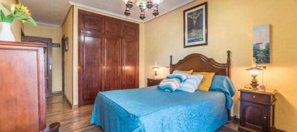 4 bedrooms Apartment in Laredo, Spain No. 133882 12