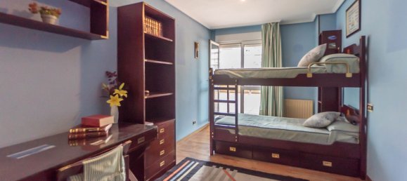 4 bedrooms Apartment in Laredo, Spain No. 133882 15