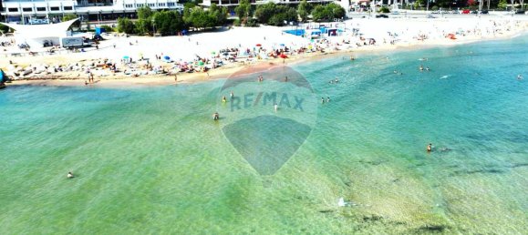 10-Zimmer Wohnung in Bari, Italy, Nr. 40811 12