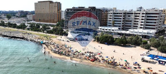 10-Zimmer Wohnung in Bari, Italy, Nr. 40811 3