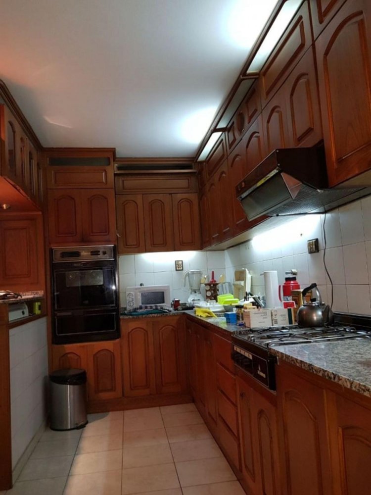 4 bedrooms Apartment in Cordoba, Argentina No. 15252