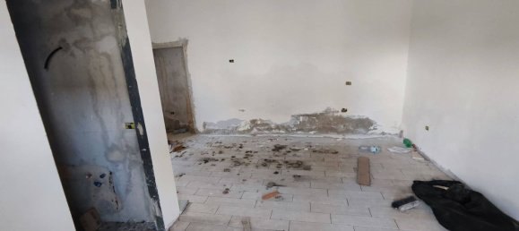 2 bedrooms Apartment in San Sebastiano al Vesuvio, Italy No. 327749 5