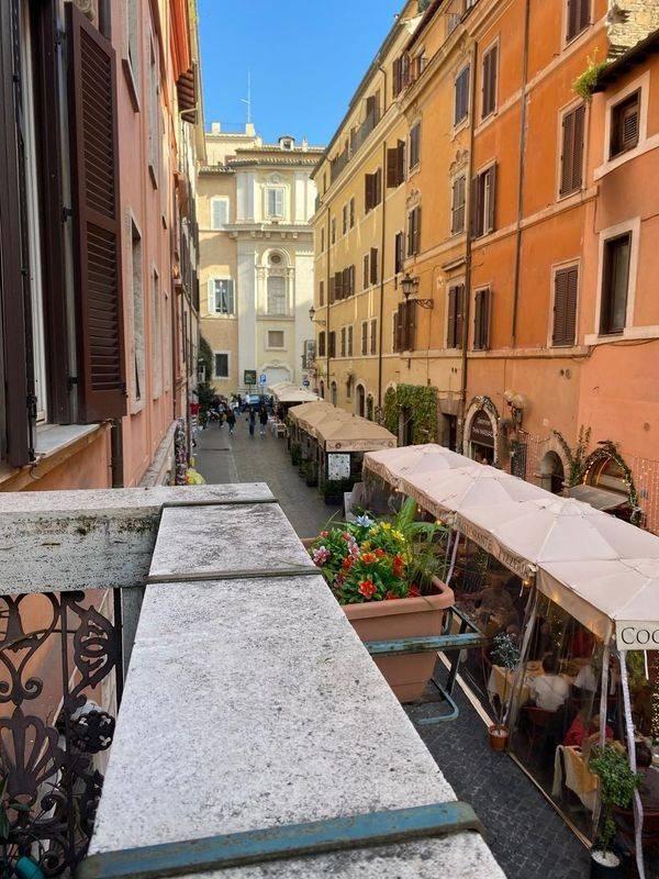 4 rooms Apartment in Rome, Italy No. 39830