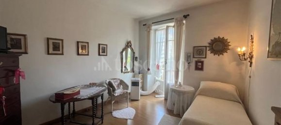 3 rooms Apartment in Turin, Italy No. 276013 6